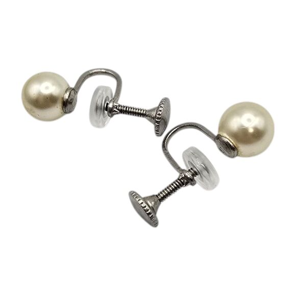 Vintage Screw Back Earrings Cream Faux Pearl Beads Silver Tone Classic Style - Picture 2 of 10